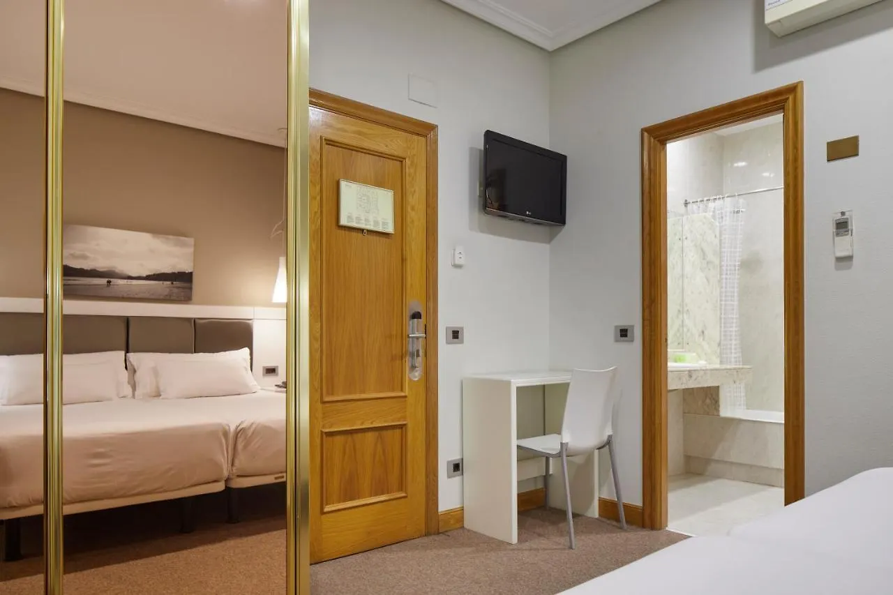 Pension Alemana San Sebastian 2*,